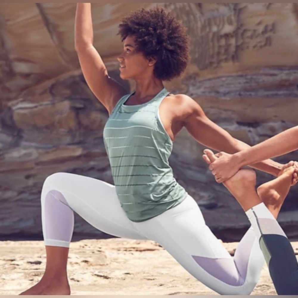 Athleta Synthetic Stripe Mesh High Neck Chi Racerback Tank Size XS